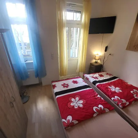 Apartmentzimmer *