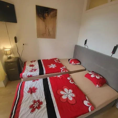 Apartmentzimmer *