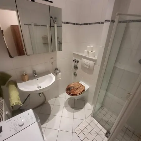 Rum i privatbostad Apartmentzimmer *